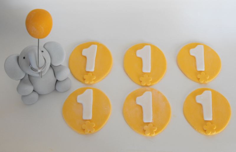 BalloonToppersWithEle